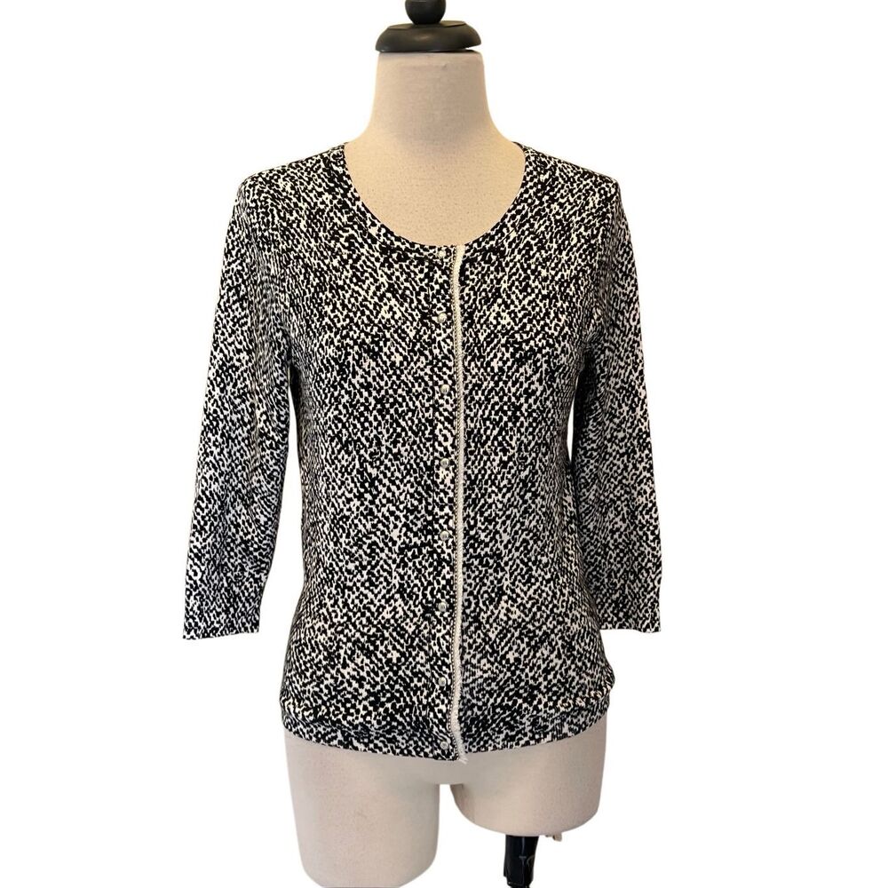 White House Black Market Women's Abstract Button Up Cardigan Black White Small